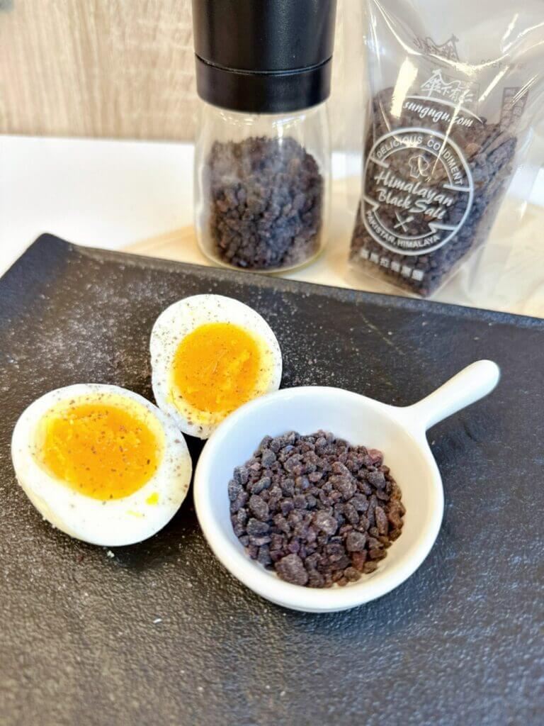 太神奇的「黑鹽」了!它到底是什麼味道呢? Snapedit 1685511186120 768x1024